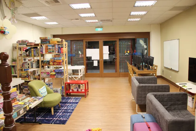 Small Universe Board Game Studio