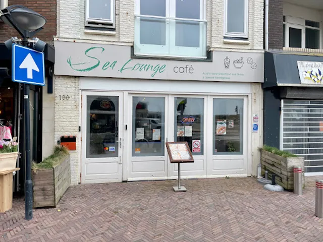 Sea Lounge Café