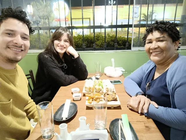 Kazoku Nikkei-Perú / Sushi Bar