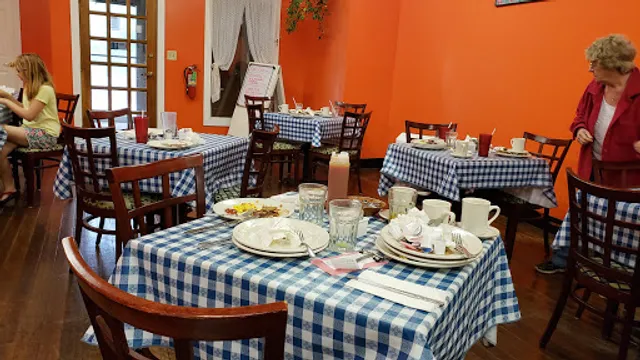 Raynette's Diner & Coffee Shop