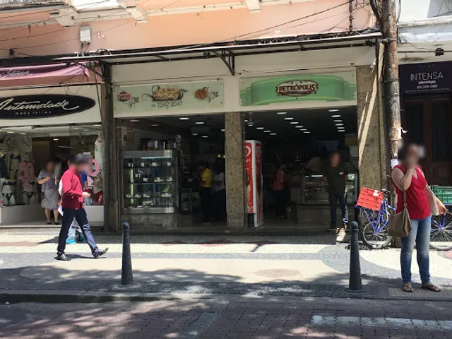 Padaria & Confeitaria Petrópolis