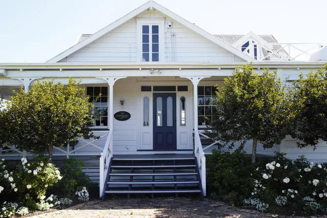 The Hunting Lodge - Winery, Restaurant, Lawn Bar & Events Venue