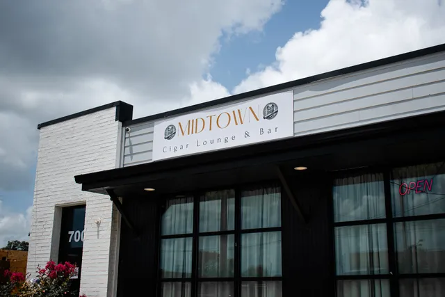 Midtown Cigar Lounge & Bar