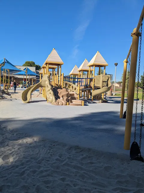 Northwood Park (Castle Park)