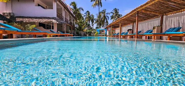 Pingwe Beach Apartments