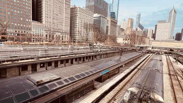 Van Buren Station - Entrance