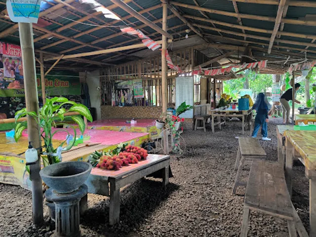 Saung K-VI Ibu.Erna Sambel Jabrik
