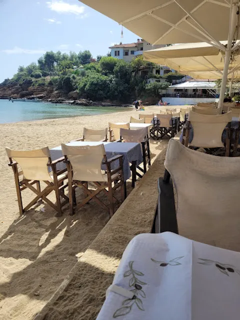 Taverna Flisvos