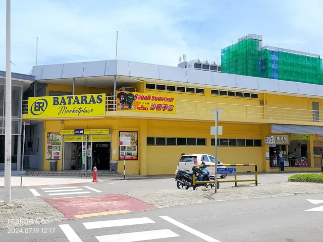 Bataras Marketplace Gaya Street