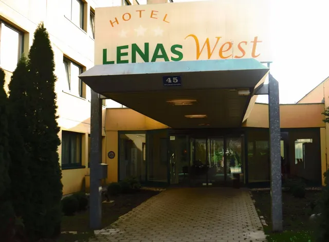 Lenas West Hotel