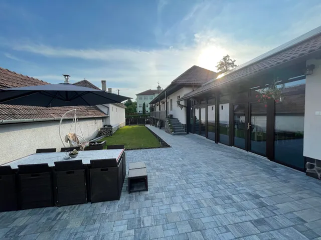 Tulipán Vendégház - Casa de Oaspeți Lalea