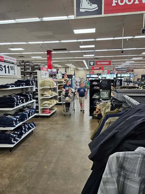 Angola Square Shopping Center