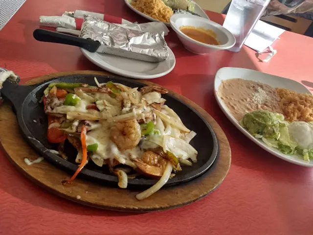 Los Ocampo Restaurant & Bar