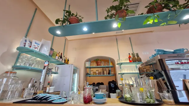 EatMyTrip Gran Via - Specialty Coffee & Brunch Madrid