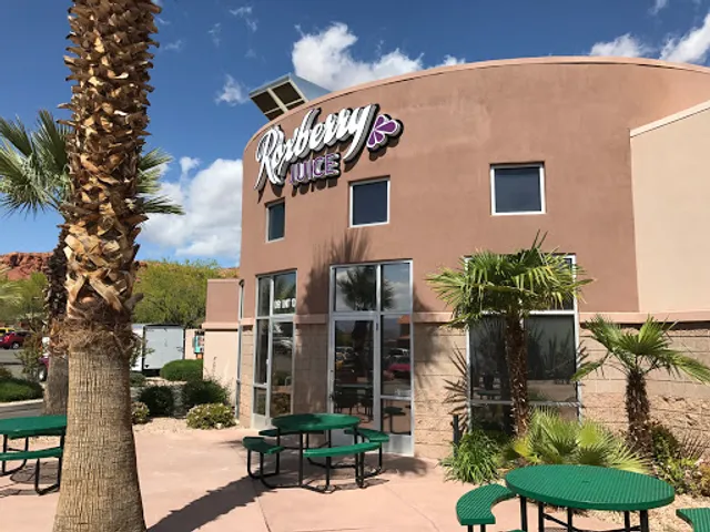 Roxberry Juice Co. Smoothies Drive Thru