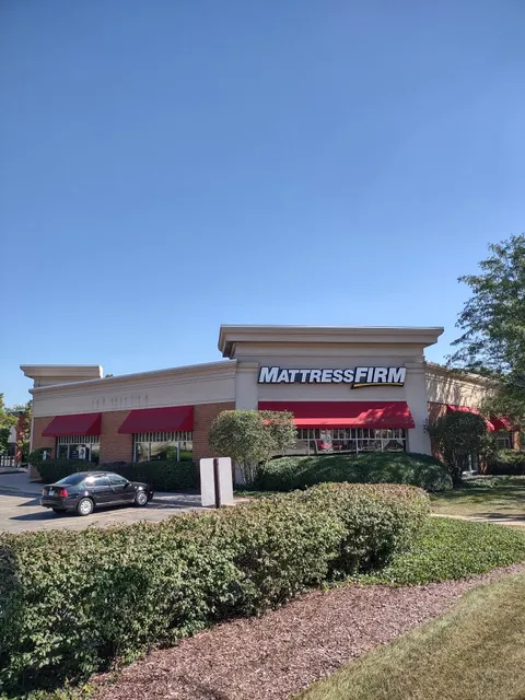 Mattress Firm Outlet - Crystal Lake