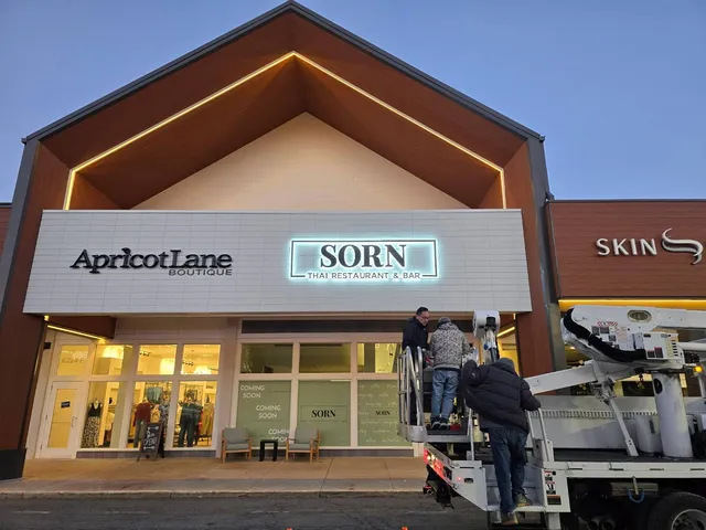 Sorn Thai Restaurant & Bar