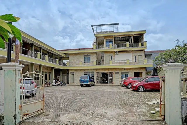 OYO Life 91873 Nugraha Kost