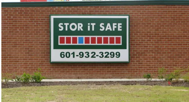 STOR iT SAFE