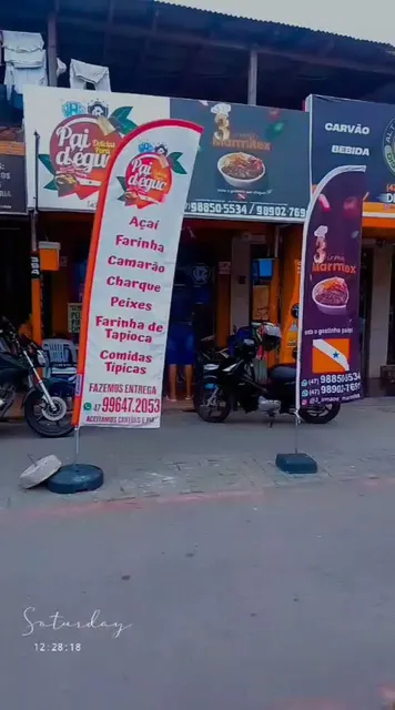 Pai degua três irmãos