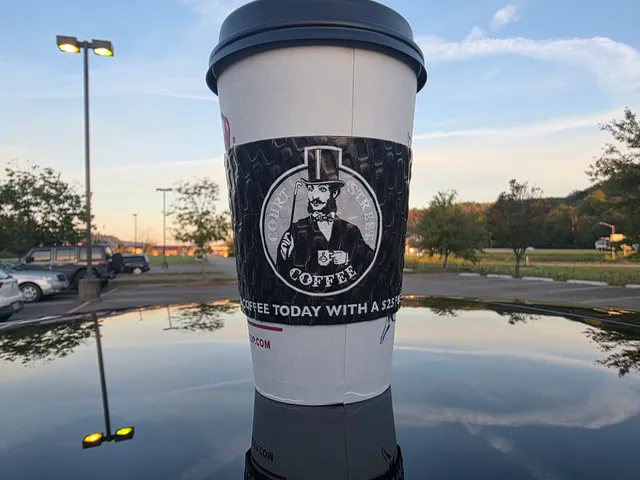 Court Street Coffee at Holzer