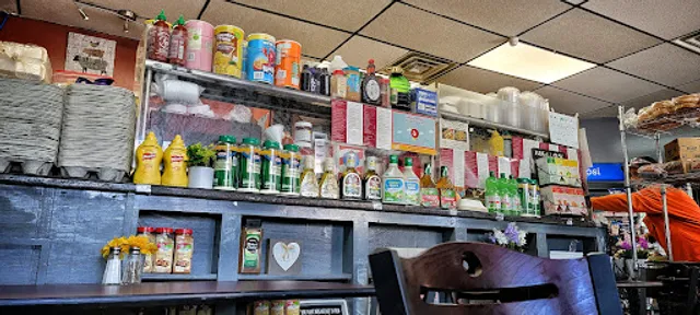 Lee's Deli Since 1993