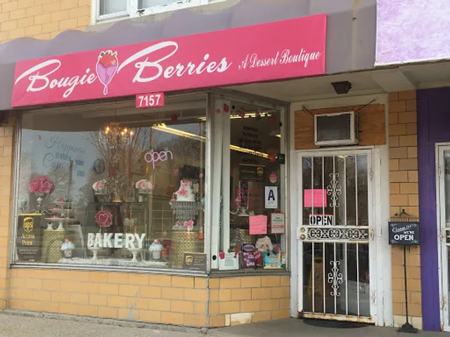 Bougie Berries | A Dessert Boutique