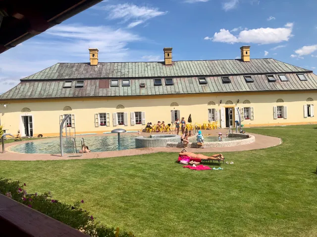 MAJEROVSKÝ KAŠTIEĽ