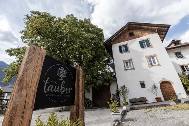 Albergo Tauber