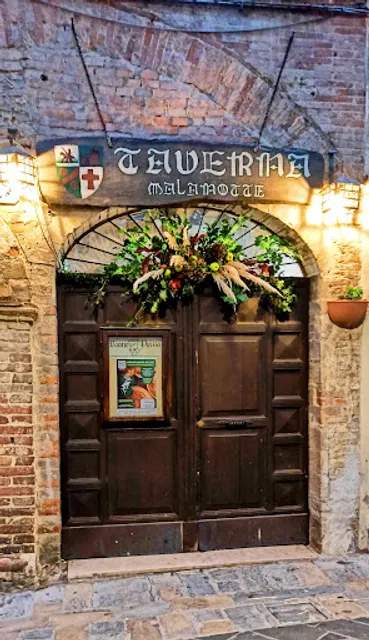 Taverna Malanotte Rione Piazza