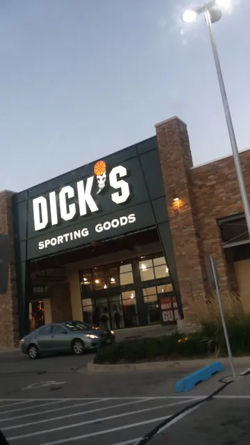 DICK'S Sporting Goods