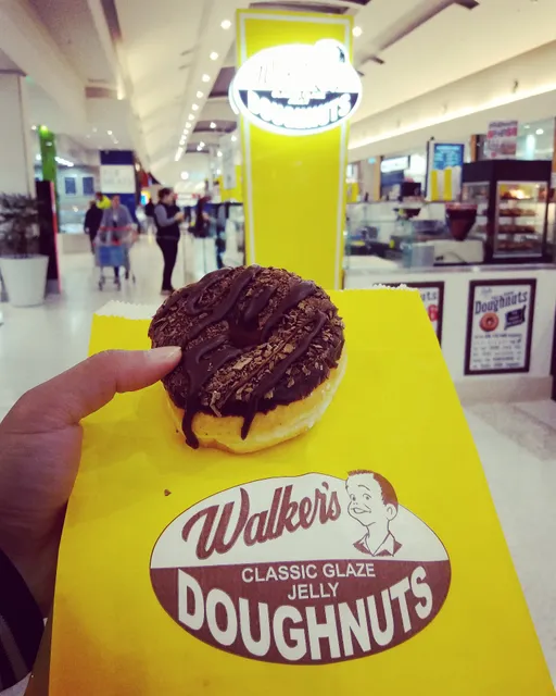 Walker's Doughnuts Airport West