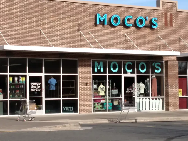 Shoppes at Oliver's Crossing