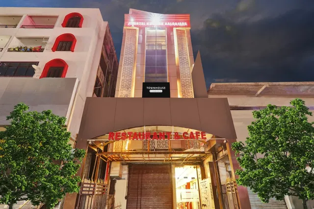 Super Townhouse Kankarbagh formerly Kunwar Alcajars