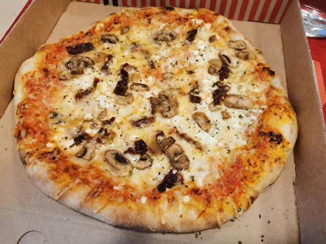 La Pizza Delivery Pizza Service