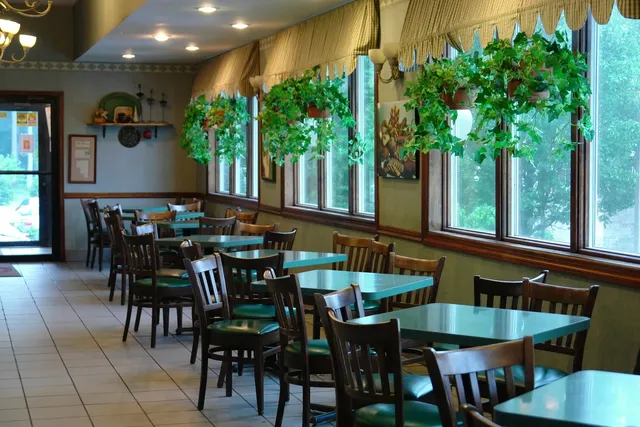 Pierre's Deli And Pizza