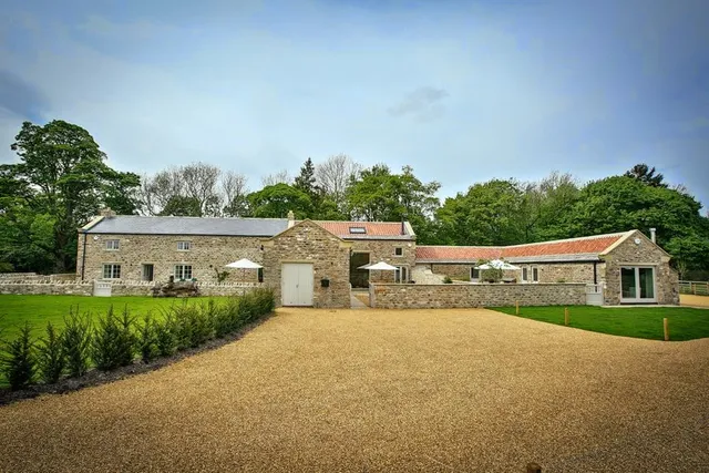 Holly House Farm