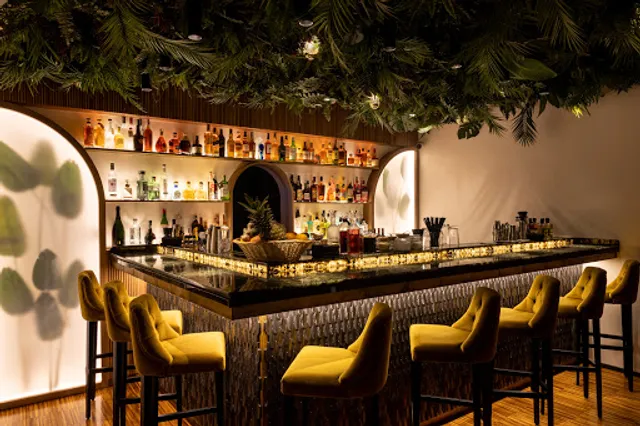 Reserva Restaurante y Cocteles