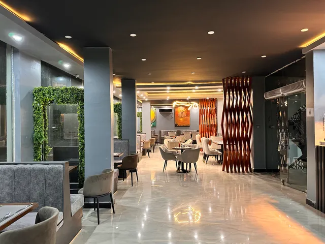 Makhaayada Hiil Cafe