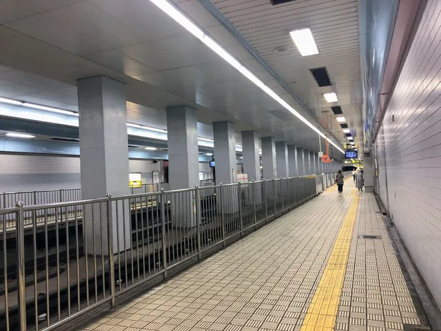 Nishi-Nagahori Station