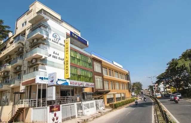 FabHotel Kings L Grand - 100% Safe Place to Stay