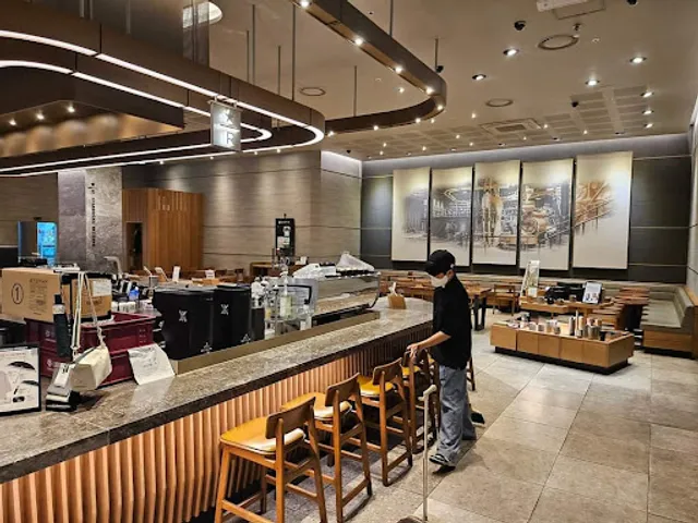 Starbucks Reserve Anyang Station