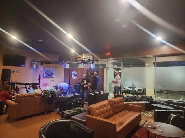 Cisco's Bourbon and Cigar Club