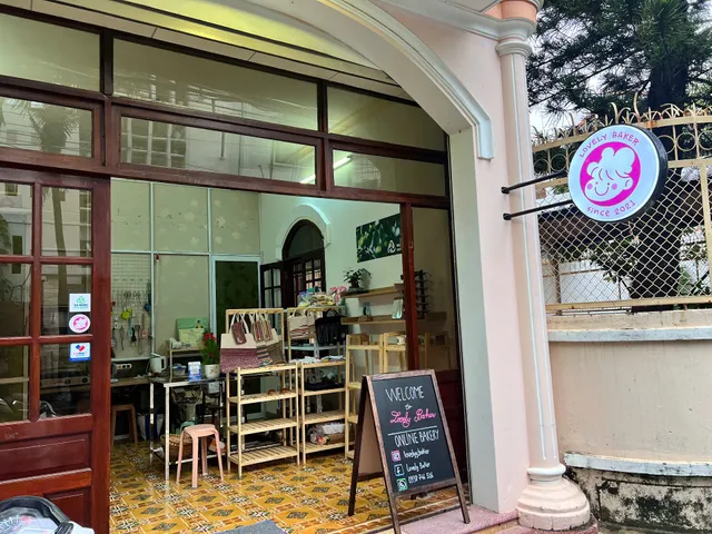 Lovely Baker - Tiramisu & Cheesecake