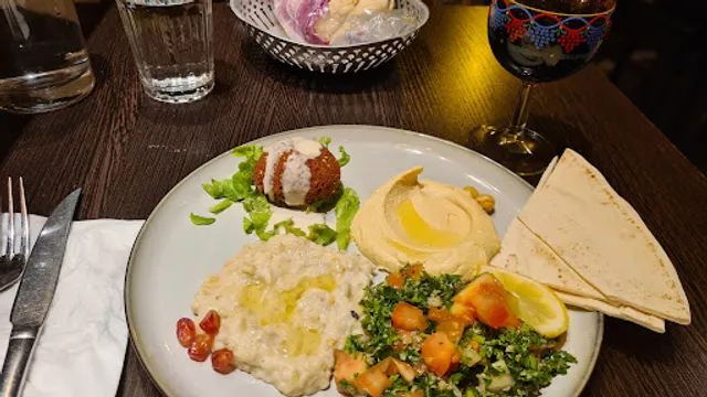 Sannine - Restaurant Libanais