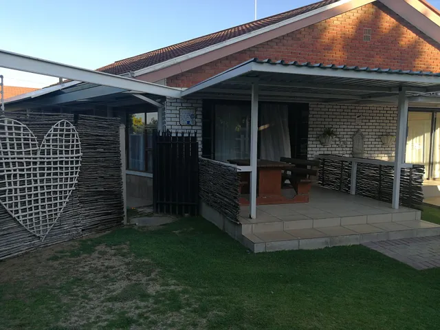 Karoo Fountain Luxury Guesthouse