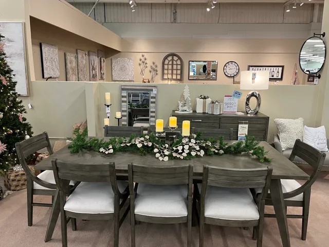 Walker's Furniture & Mattress - Milton-Freewater