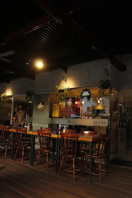 Porto 04 Pizzaria & Restaurante