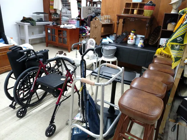 Una's Unique Resale Mall