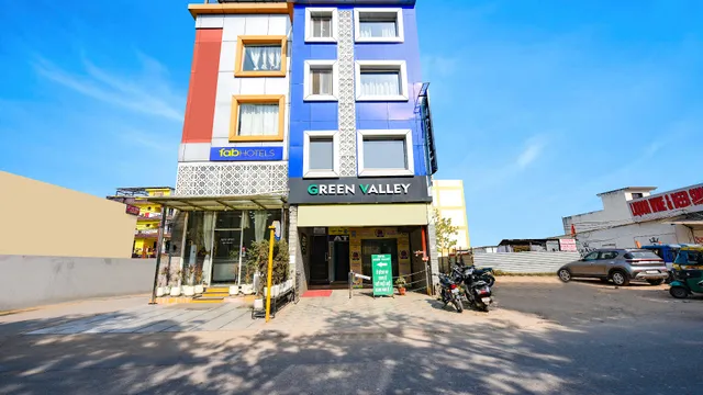 FabHotel Green Valley